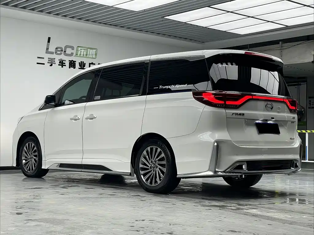 GAC Motor Trumpchi M8 — фото 5