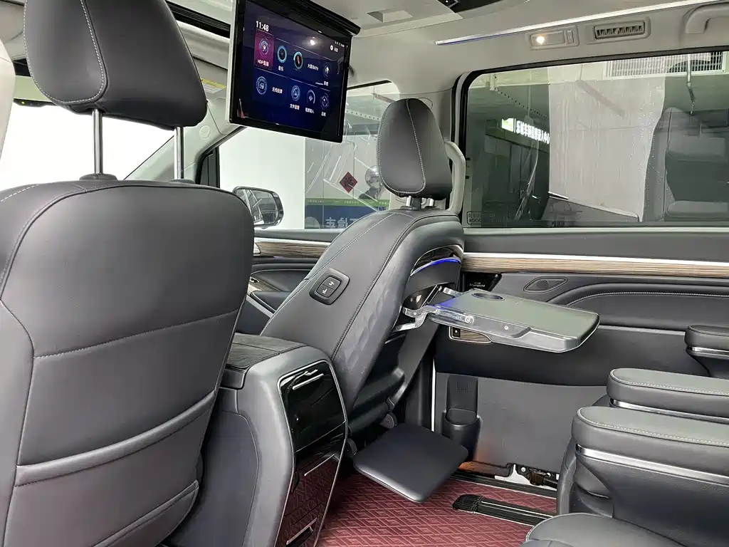 GAC Motor Trumpchi M8 — фото 8