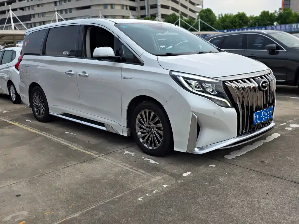 GAC Motor Trumpchi M8 — фото 2