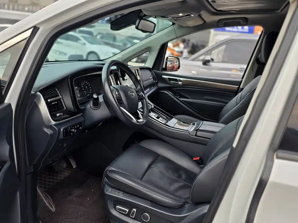 GAC Motor Trumpchi M8 — фото 3