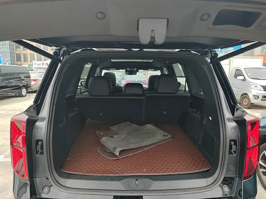 GAC Motor Trumpchi GS8 — фото 19