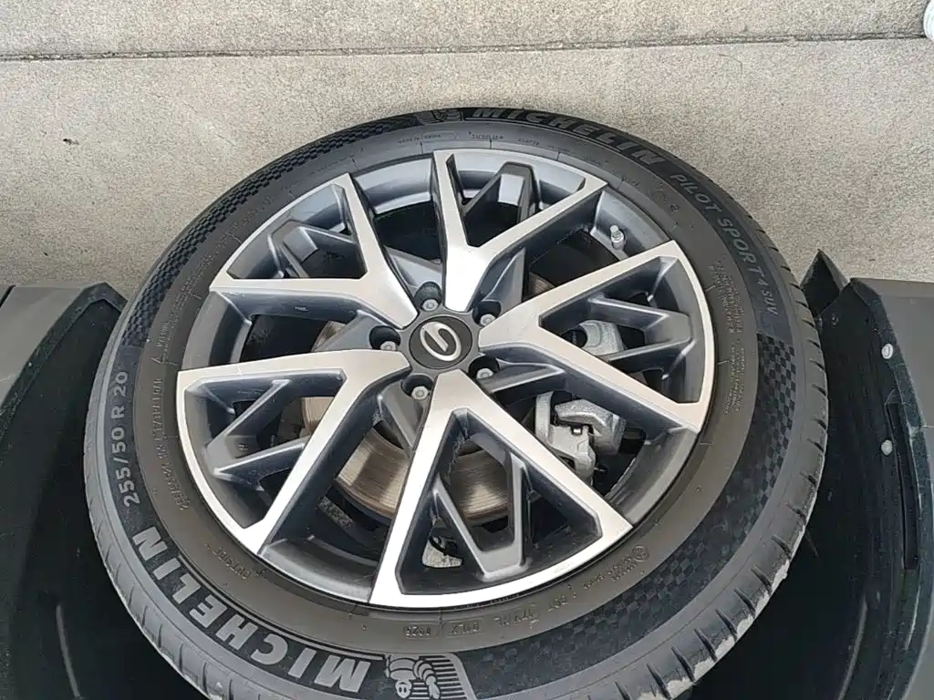 GAC Motor Trumpchi GS8 — фото 23