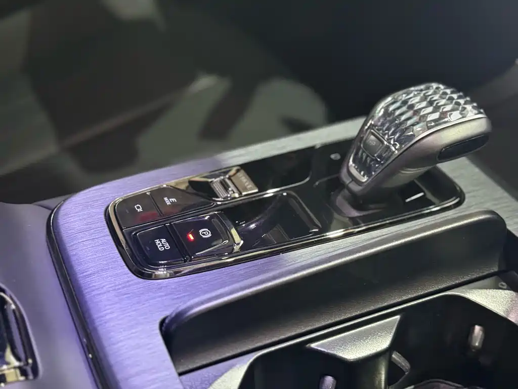 GAC Motor Trumpchi ES9 — фото 9