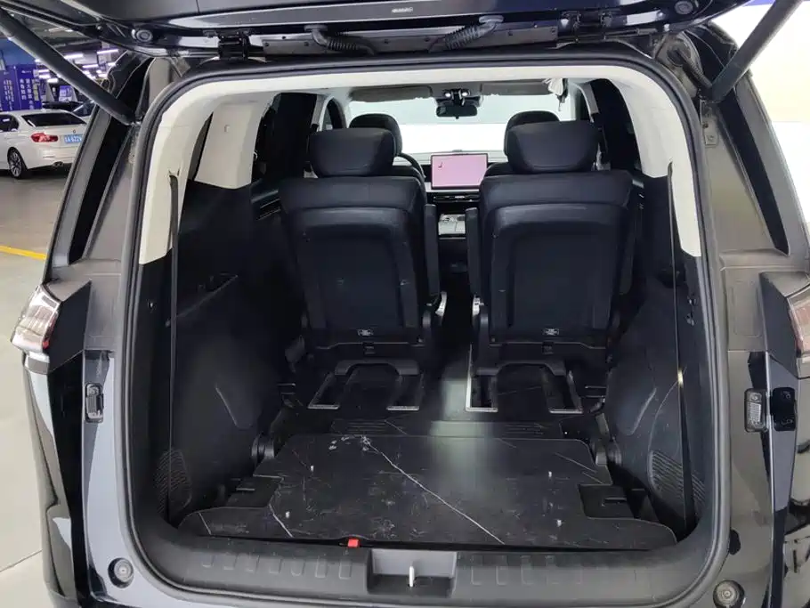 GAC Motor Trumpchi E8 — фото 4