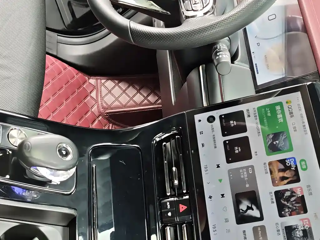 GAC Motor Trumpchi M8 — фото 11