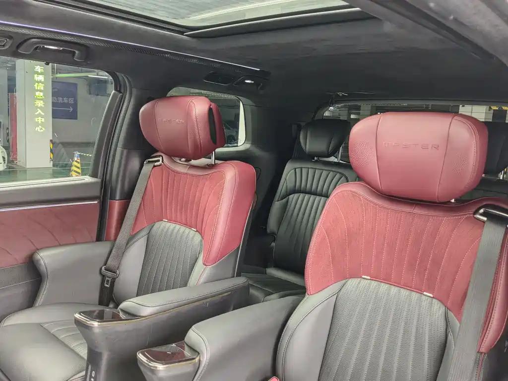 GAC Motor Trumpchi M8 — фото 10