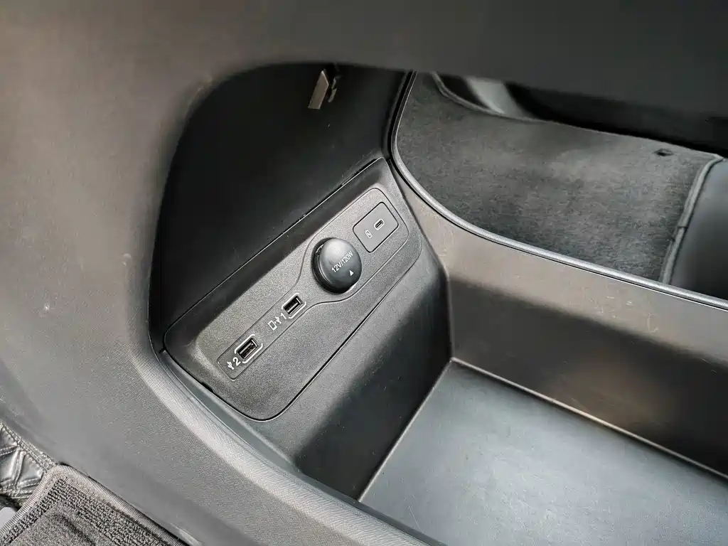 GAC Motor Trumpchi M8 — фото 16