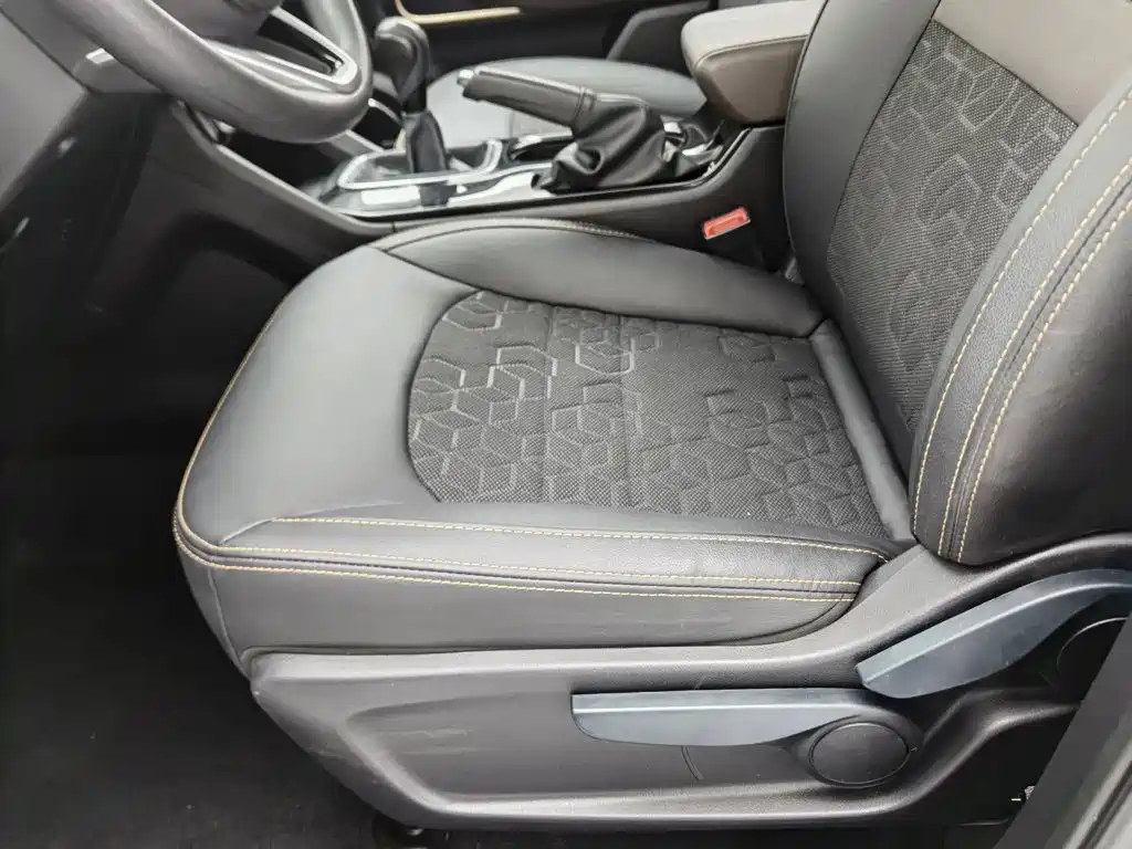 GAC Motor Trumpchi GS3 — фото 20