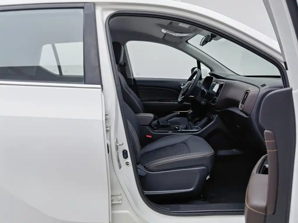 GAC Motor Trumpchi GS3 — фото 23