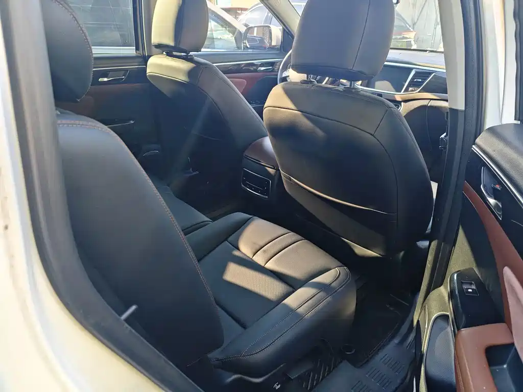 GAC Motor Trumpchi GS8 — фото 11