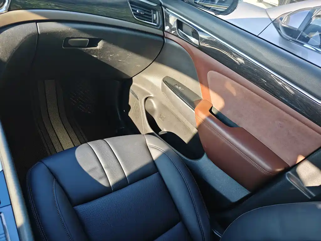 GAC Motor Trumpchi GS8 — фото 8