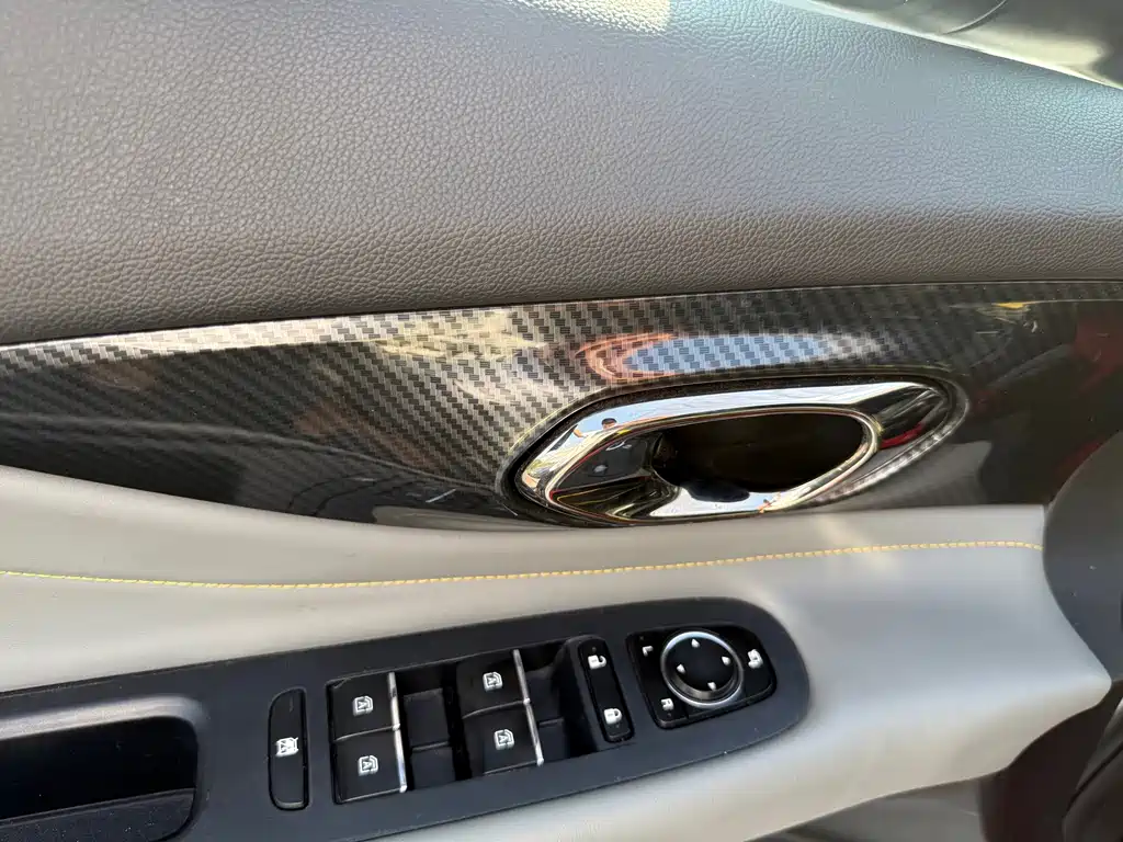 GAC Motor Shadow Leopard — фото 15
