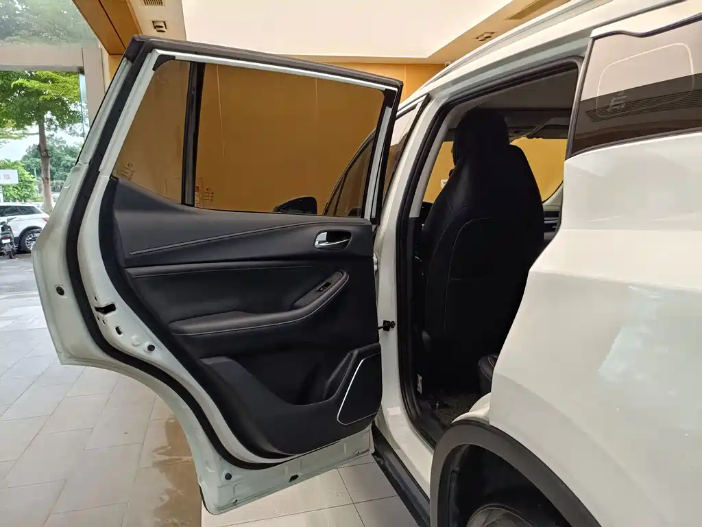 GAC Motor Trumpchi GS4 — фото 20