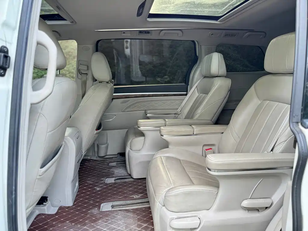 GAC Motor Trumpchi M8 — фото 9