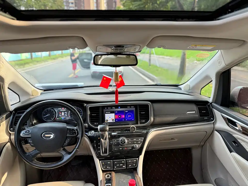 GAC Motor Trumpchi M8 — фото 10