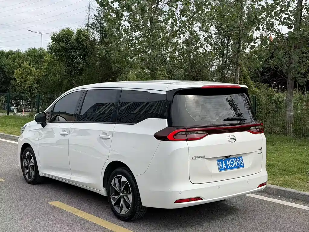 GAC Motor Trumpchi M6 — фото 11