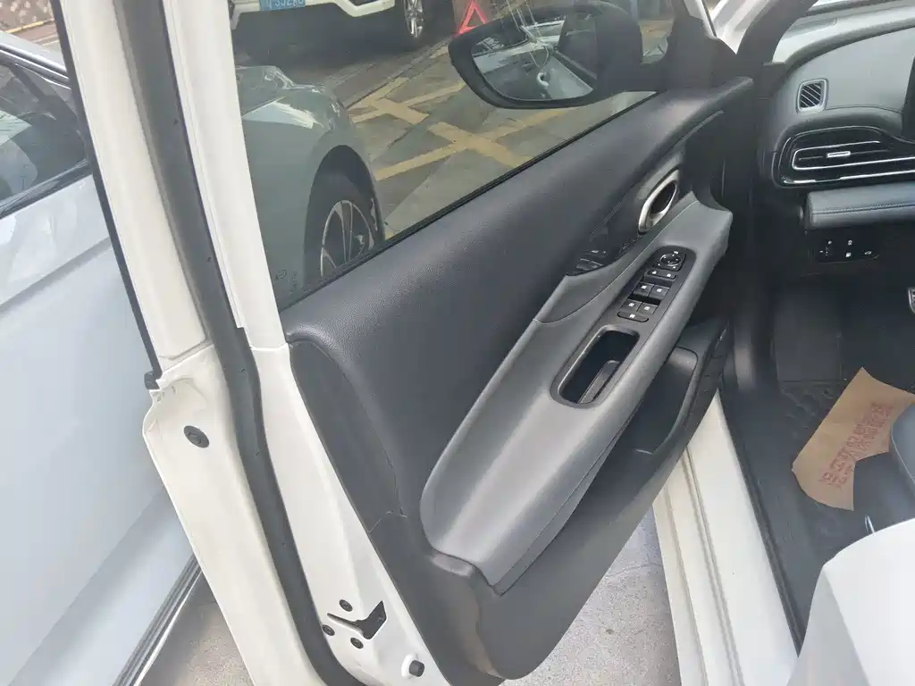 GAC Motor Shadow Leopard — фото 13