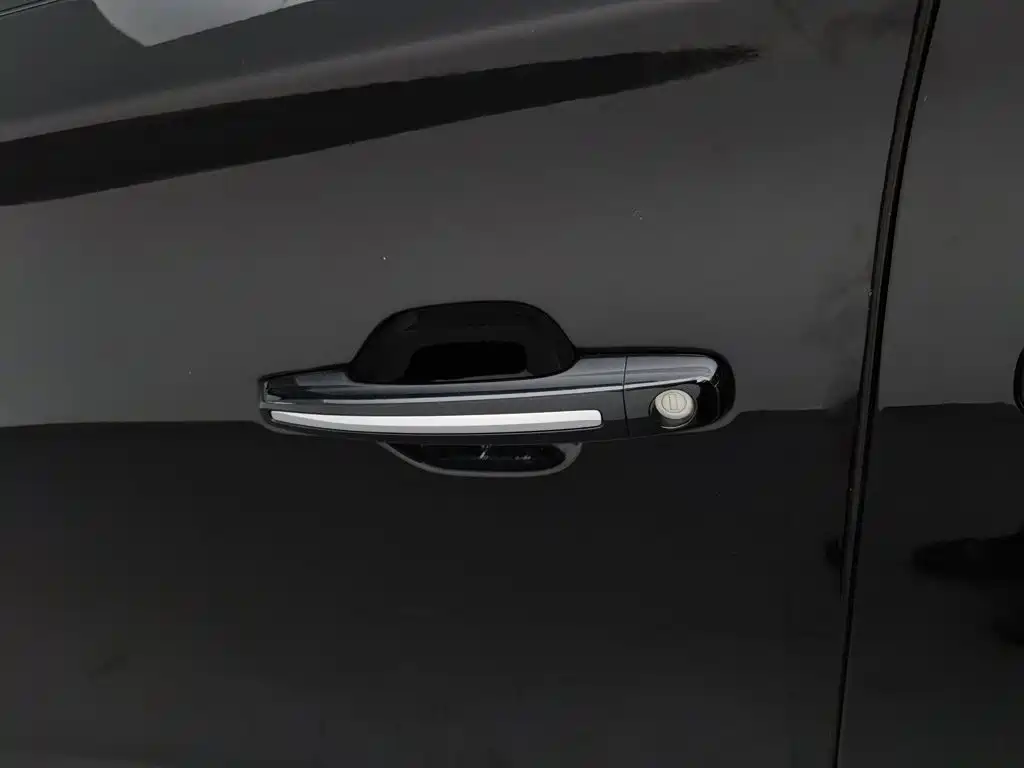 GAC Motor Trumpchi M8 — фото 18