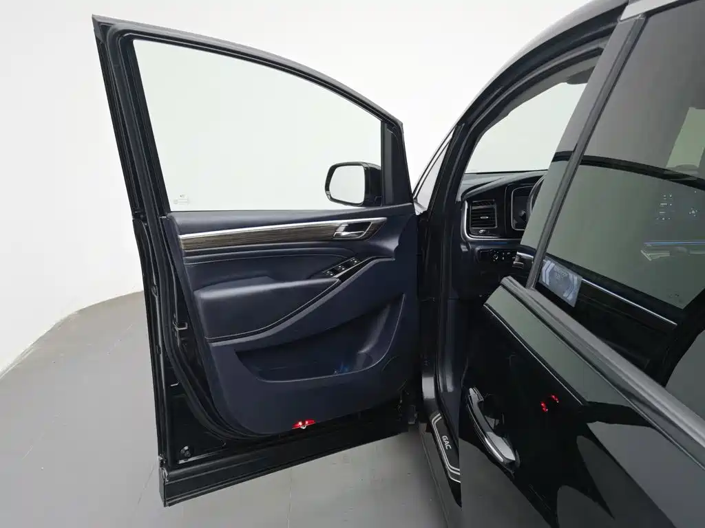GAC Motor Trumpchi M8 — фото 8