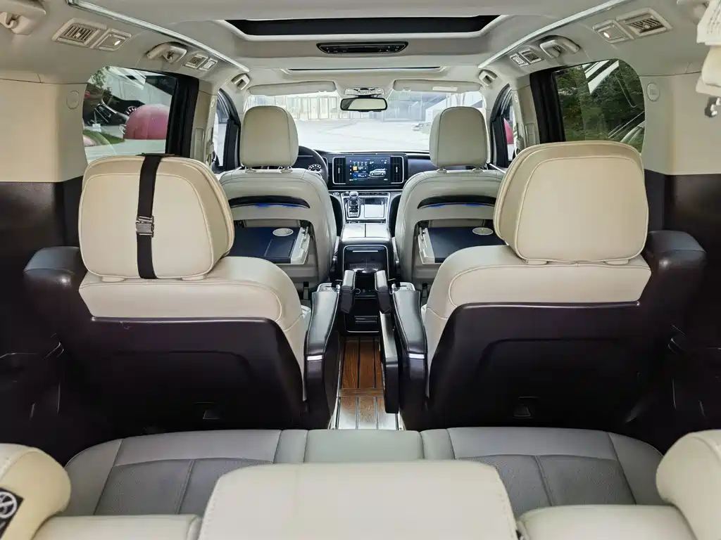 GAC Motor Trumpchi M8 — фото 14