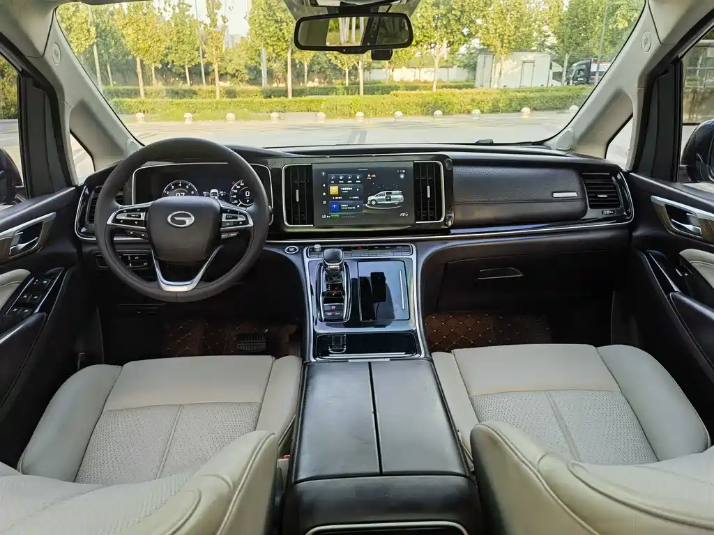 GAC Motor Trumpchi M8 — фото 7