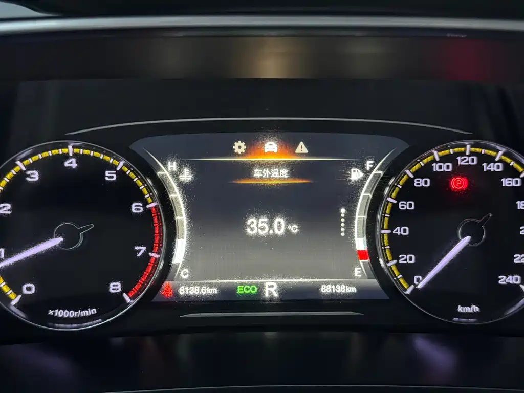 GAC Motor Trumpchi M8 — фото 13