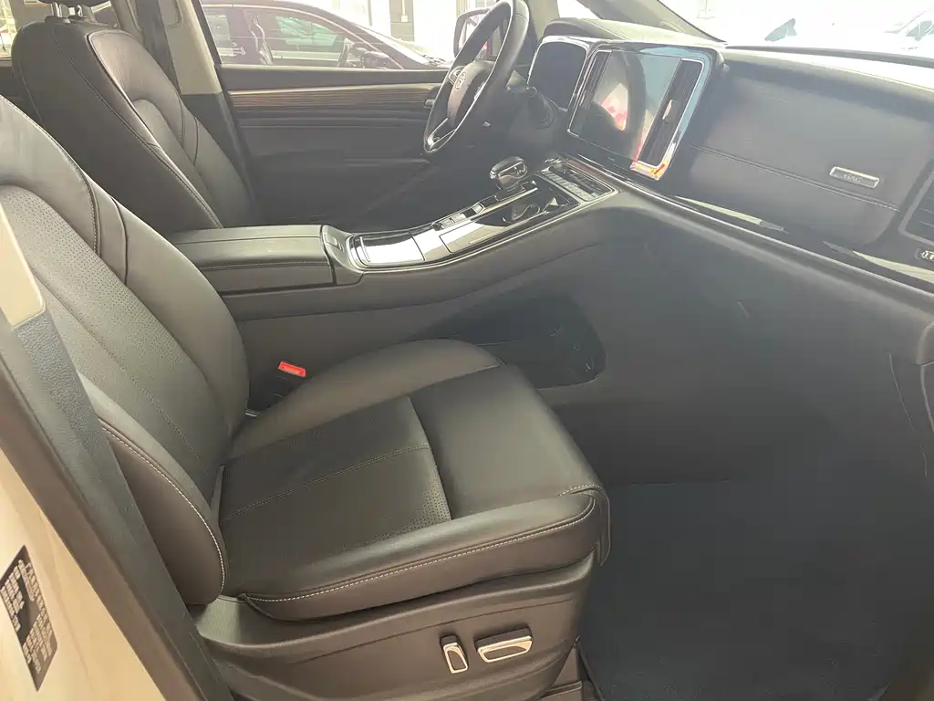 GAC Motor Trumpchi M8 — фото 6