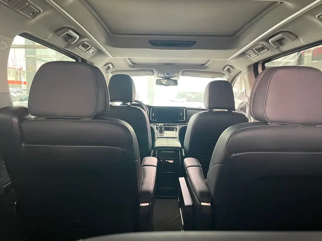 GAC Motor Trumpchi M8 — фото 9