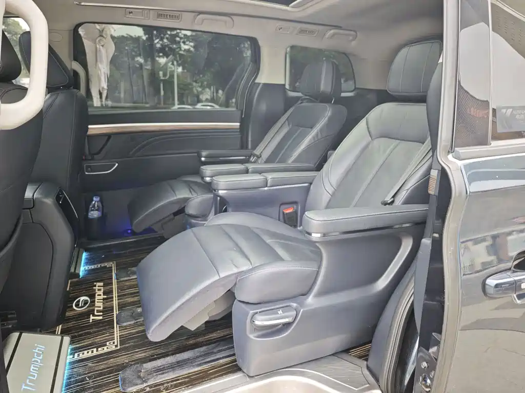 GAC Motor Trumpchi M8 — фото 6