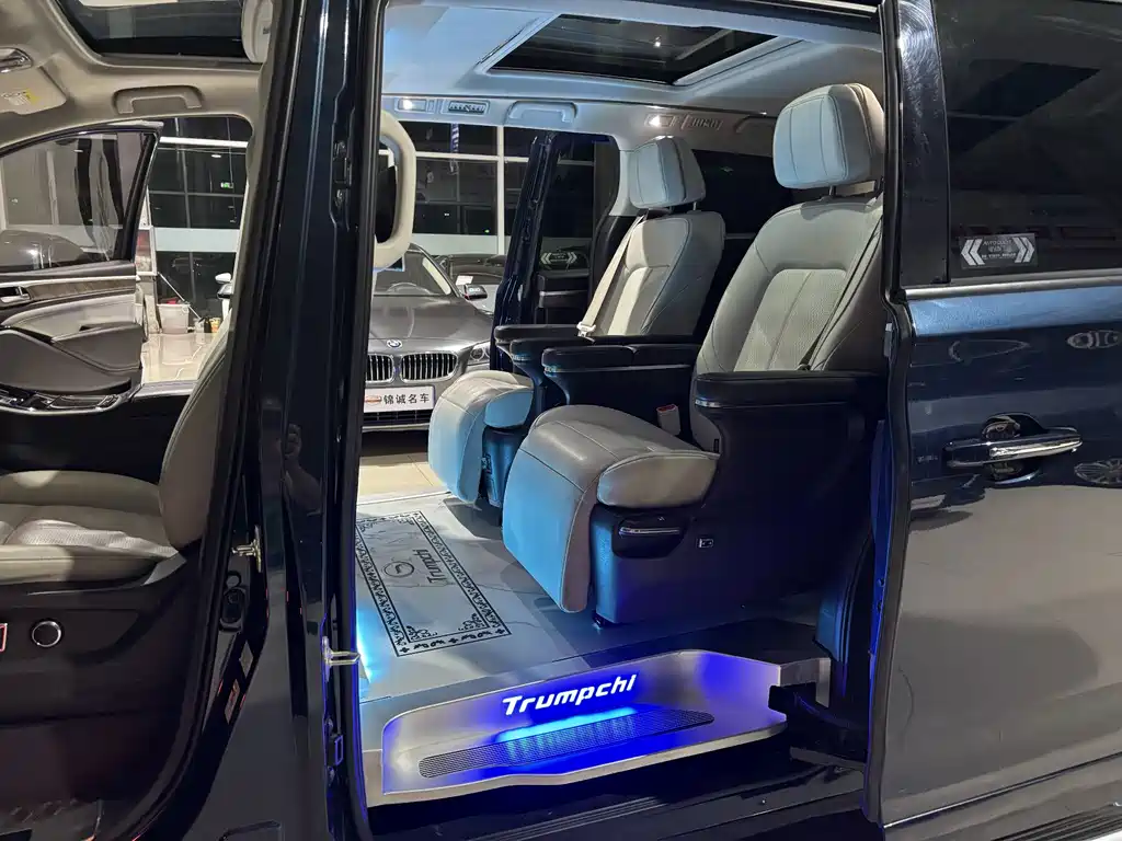 GAC Motor Trumpchi M8 — фото 11