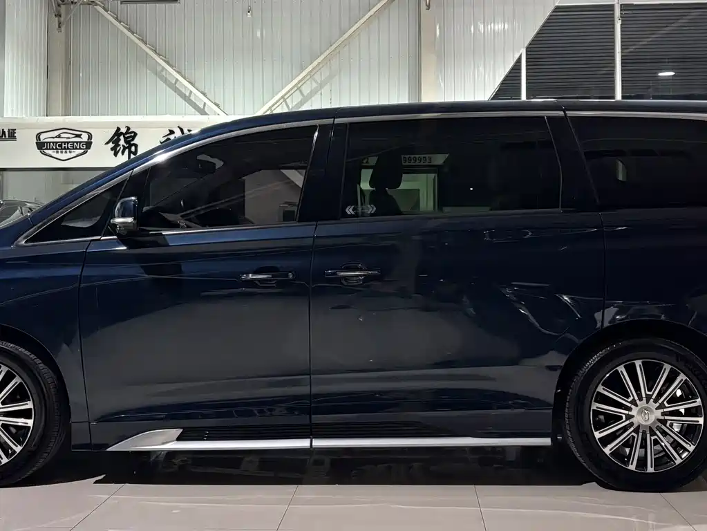 GAC Motor Trumpchi M8 — фото 7