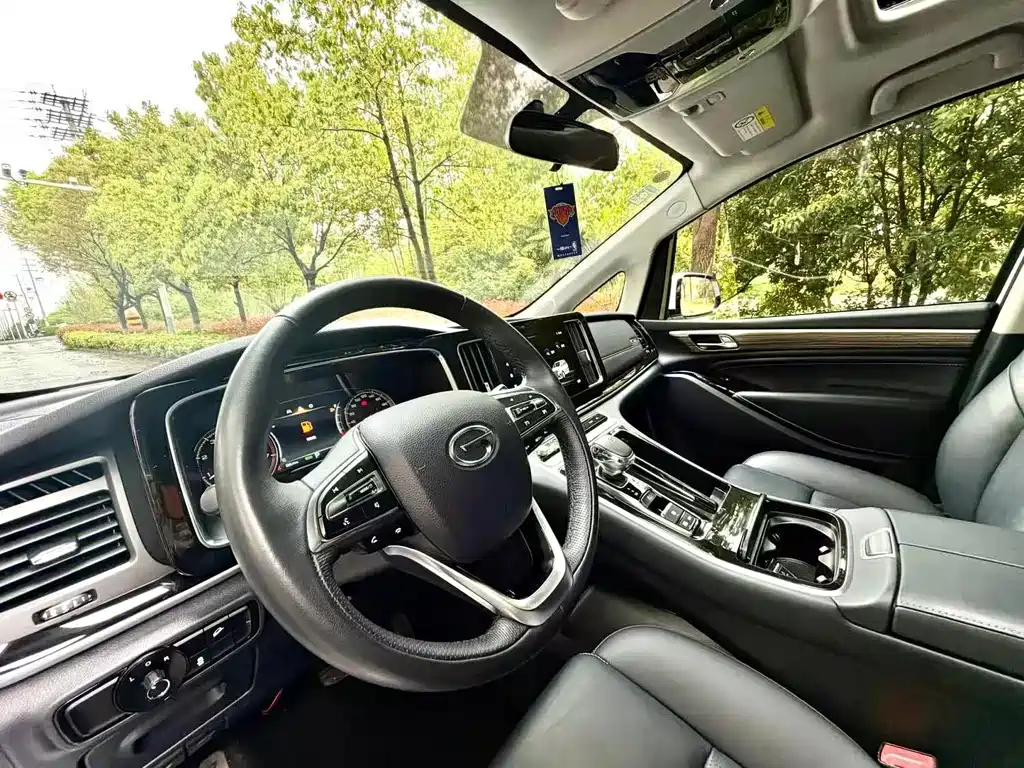 GAC Motor Trumpchi M8 — фото 4