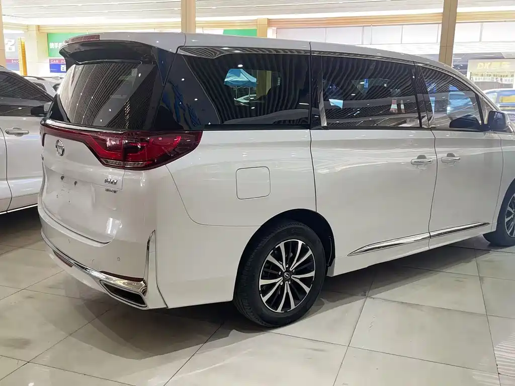 GAC Motor Trumpchi M8 — фото 3