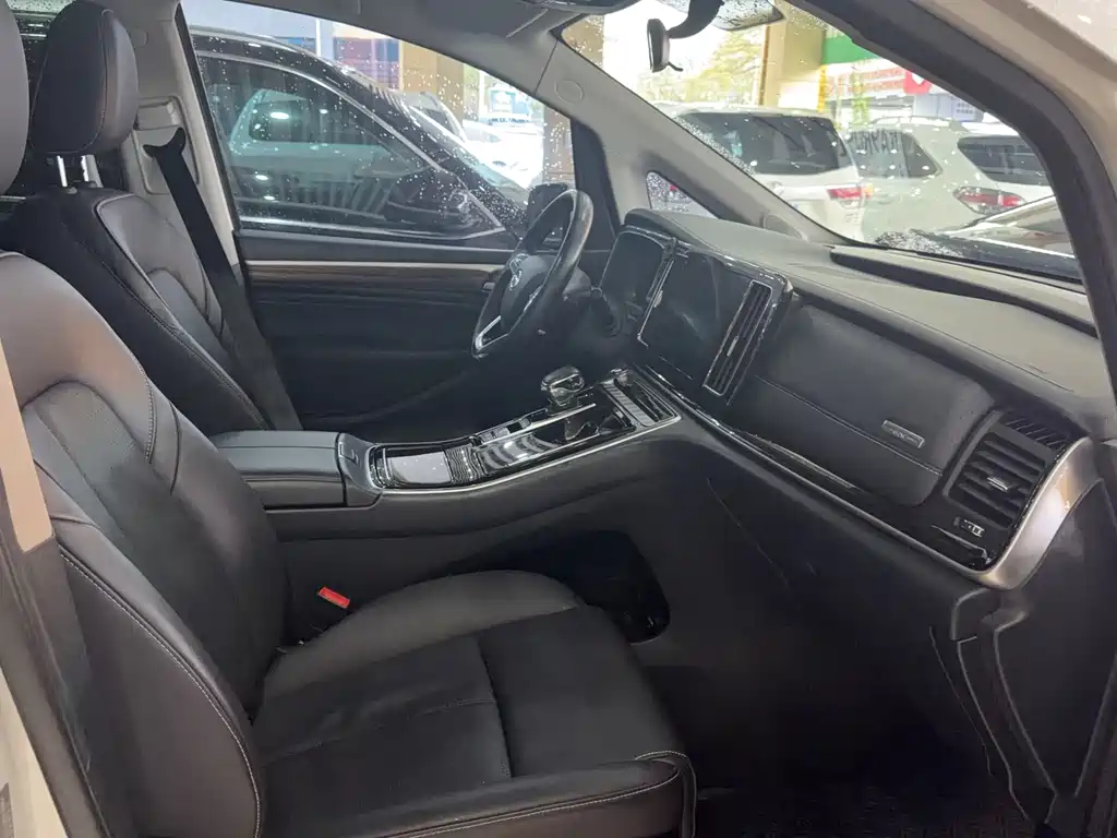GAC Motor Trumpchi M8 — фото 10
