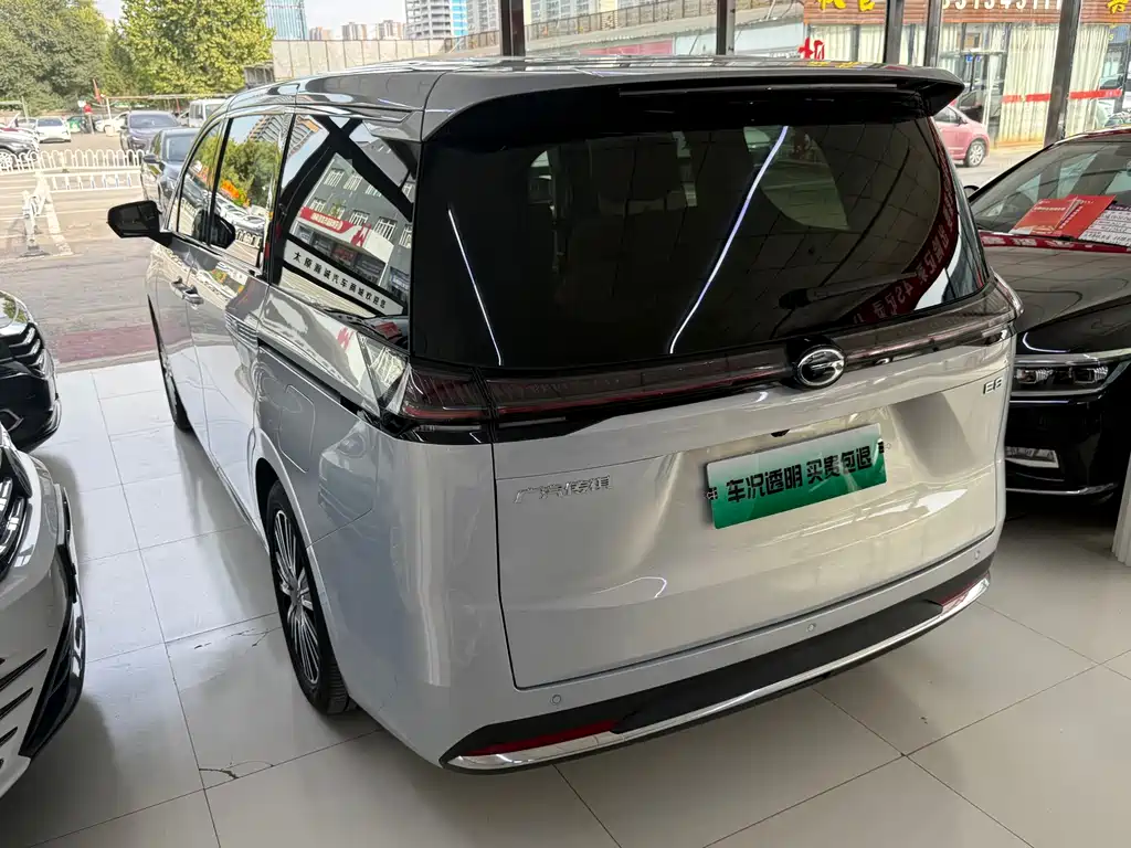 GAC Motor Trumpchi E8 PHEV — фото 13