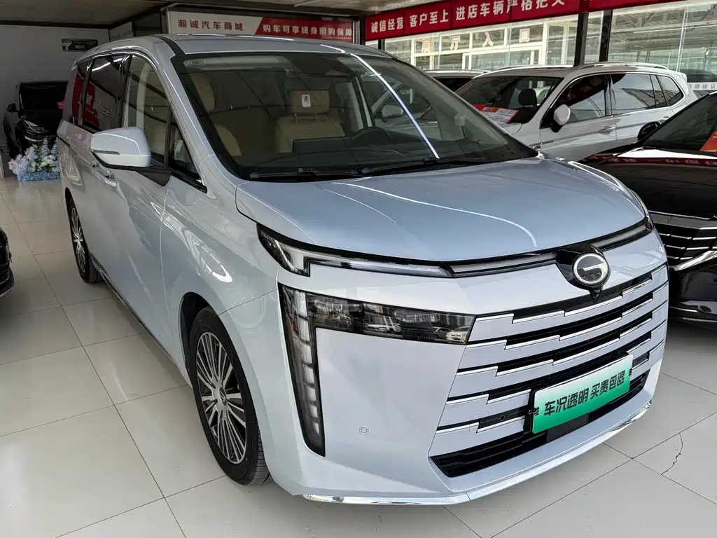 GAC Motor Trumpchi E8 PHEV — фото 3