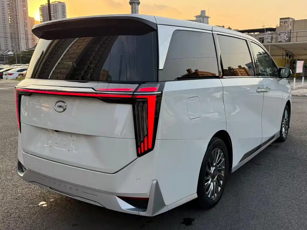 GAC Motor Trumpchi M8 — фото 15