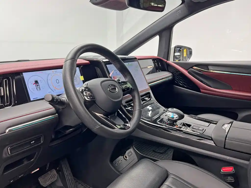 GAC Motor Trumpchi M8 — фото 13