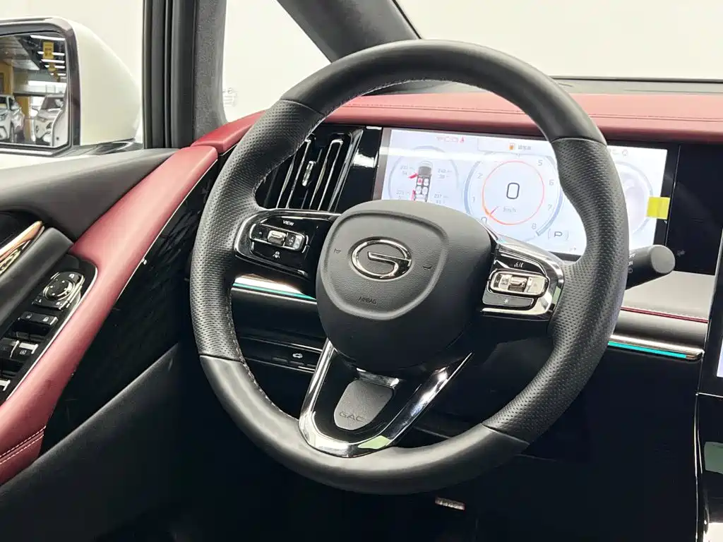 GAC Motor Trumpchi M8 — фото 21