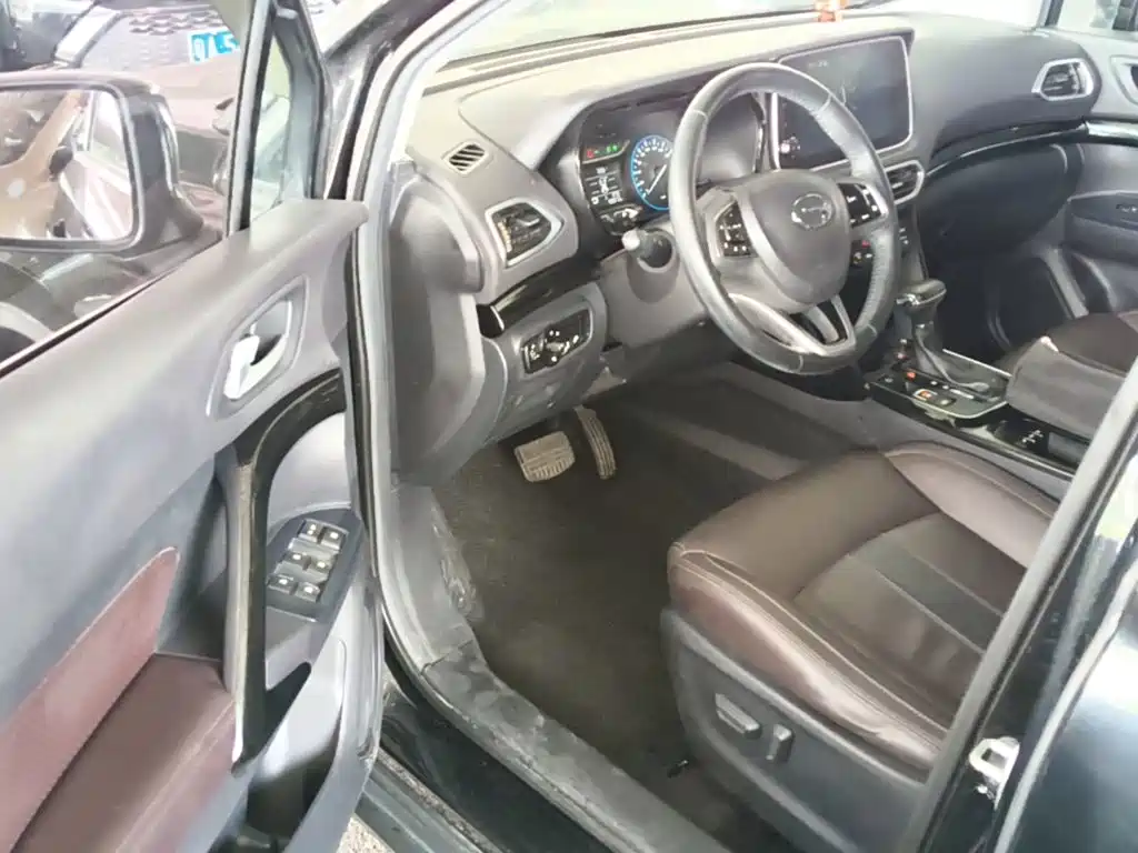 GAC Motor Trumpchi GS4 — фото 16