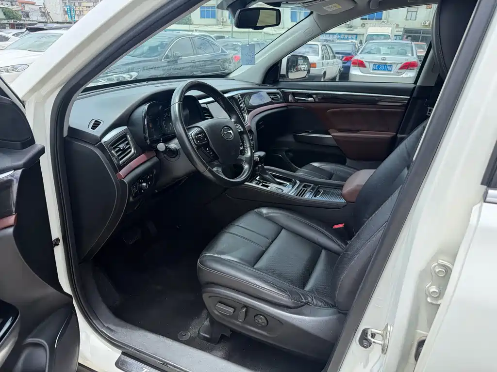 GAC Motor Trumpchi GS8 — фото 7
