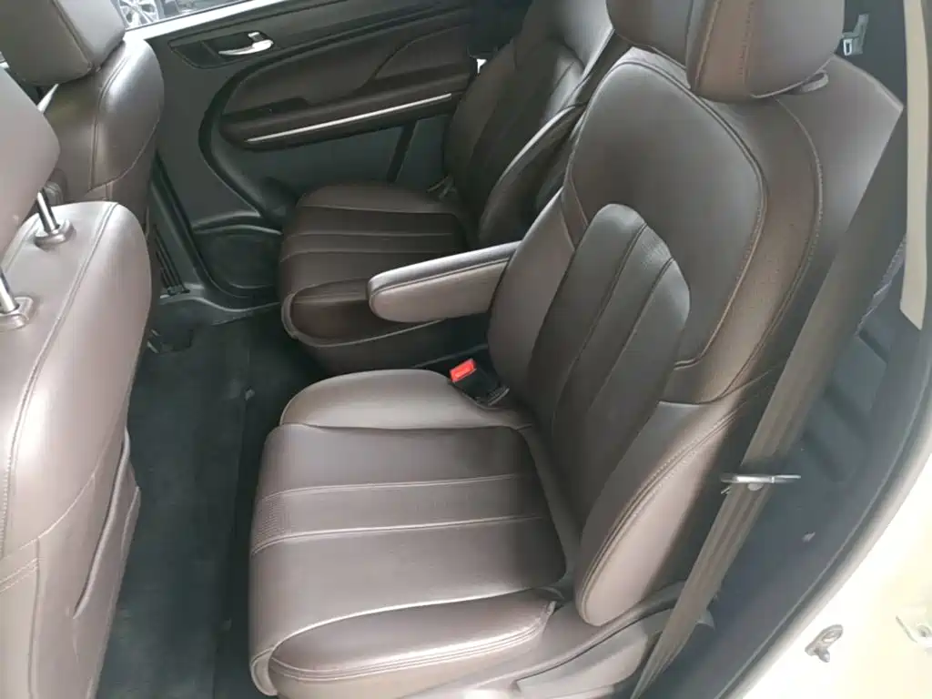 GAC Motor Trumpchi M6 — фото 17