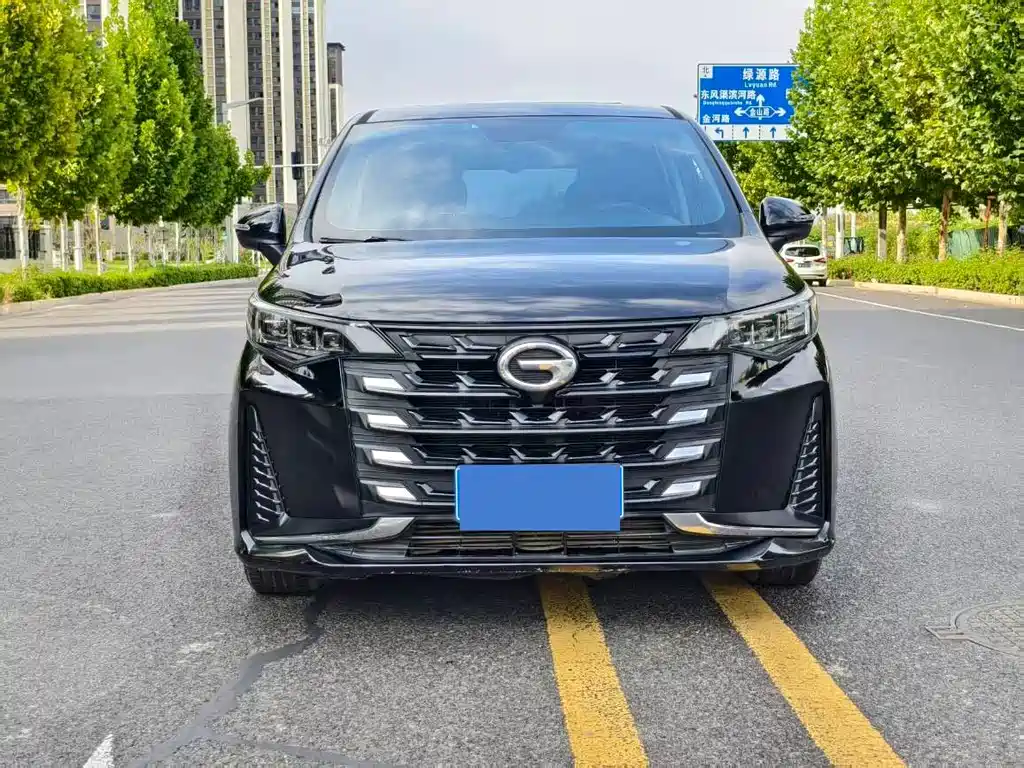 GAC Motor Trumpchi M6 — фото 2