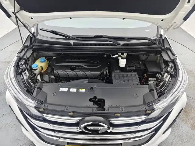 GAC Motor Trumpchi M6 — фото 9