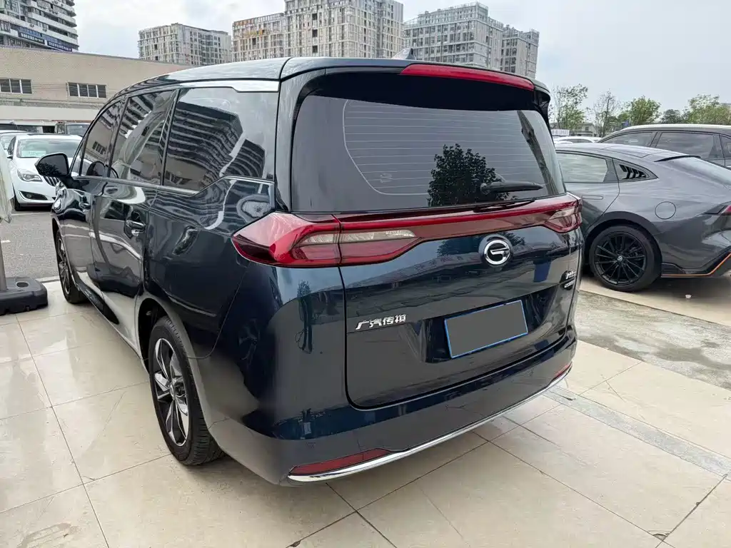 GAC Motor Trumpchi M6 — фото 18