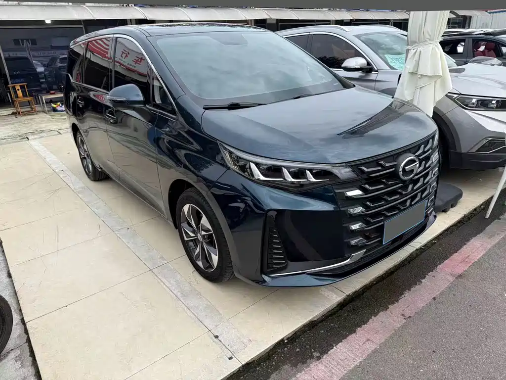 GAC Motor Trumpchi M6 — фото 3