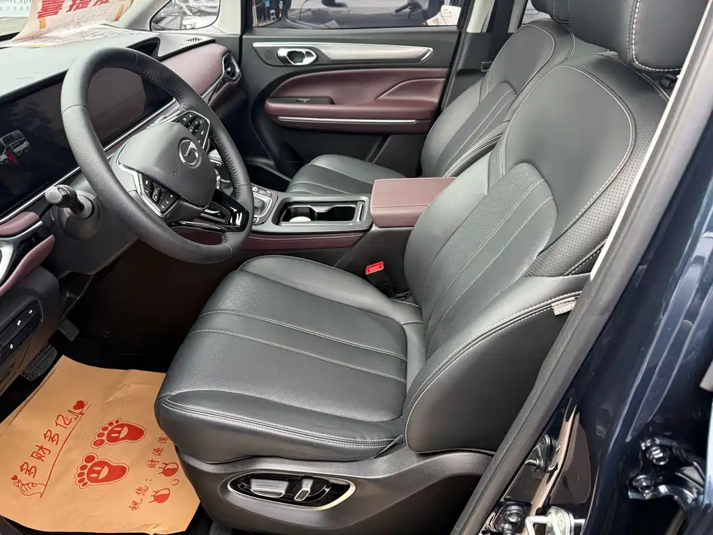 GAC Motor Trumpchi M6 — фото 7