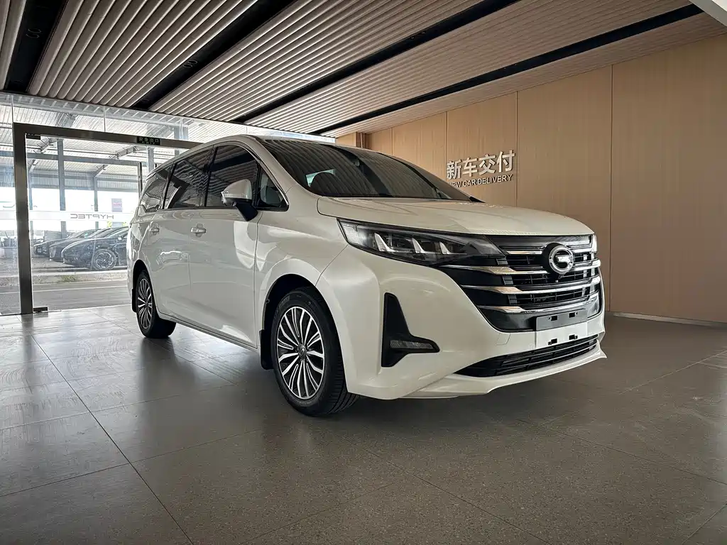 GAC Motor Trumpchi M6 — фото 3