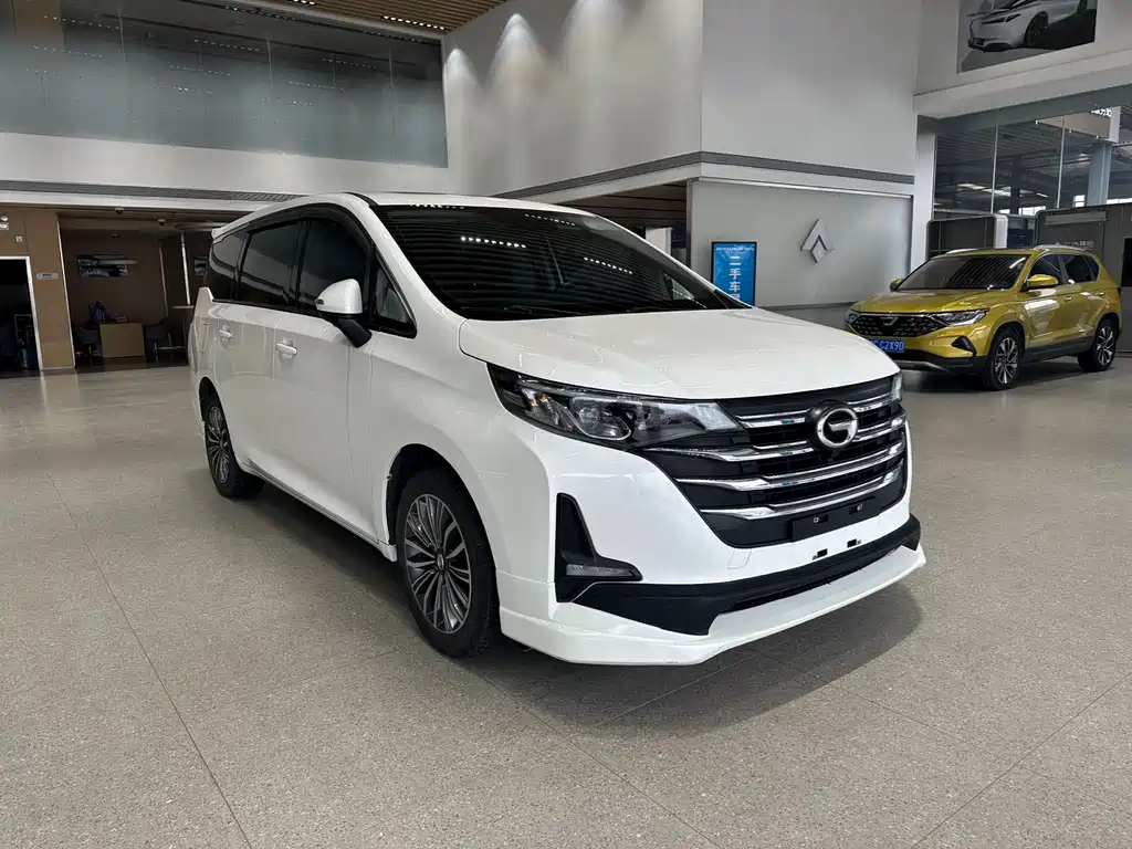 GAC Motor Trumpchi M6 — фото 3