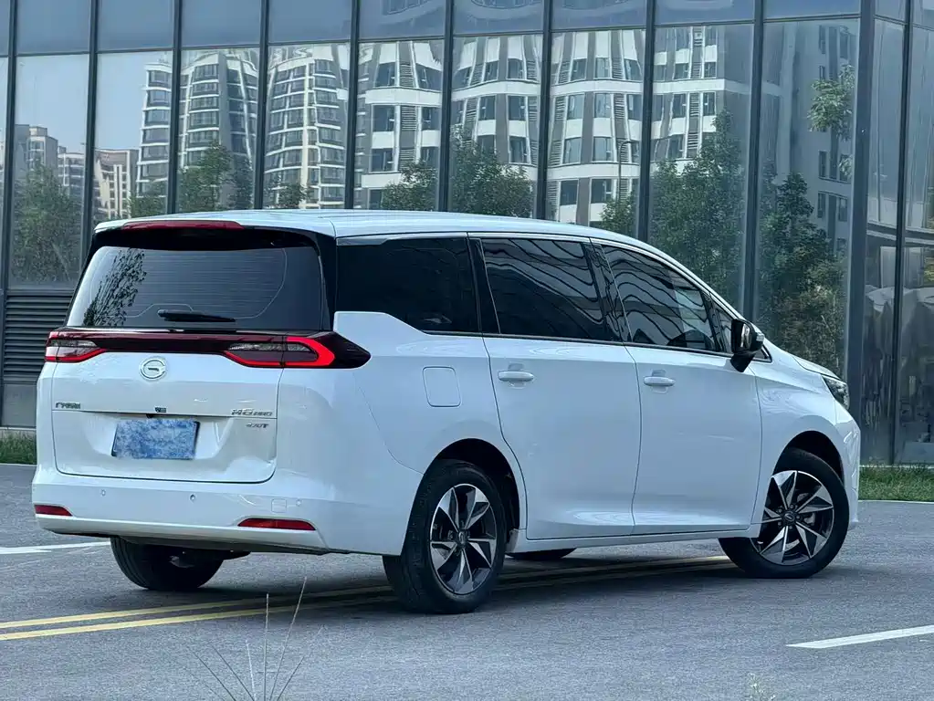 GAC Motor Trumpchi M6 — фото 6